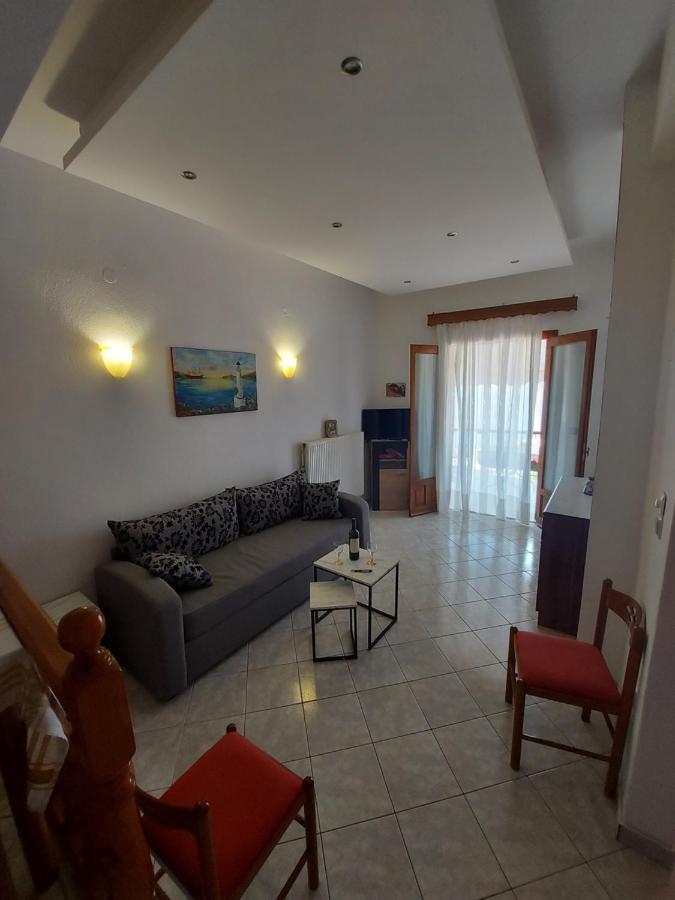 George'S Apartment Loutraki  Exterior photo